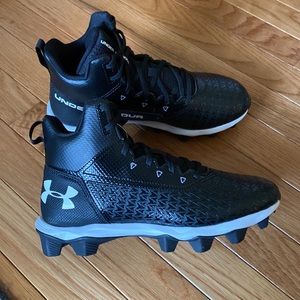 Black Under Armour Football Cleats Size 5.5Y